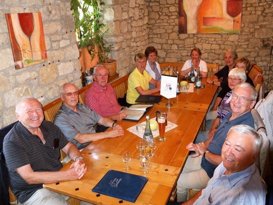 Nieder-Olmer Weinstube