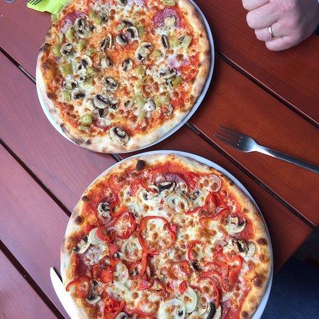 Pilsbar Pizzeria Zum Kreuz