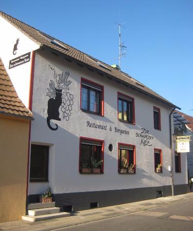 Zur Schwarzen Katz Restaurant Und Biergarten