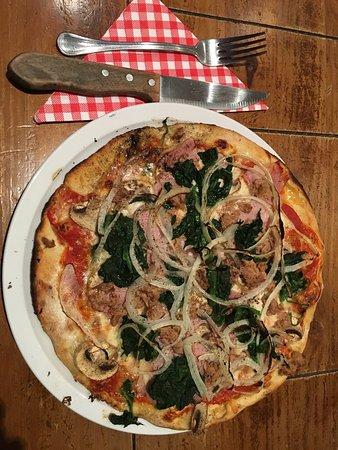 Pizzeria Pizza Pazza