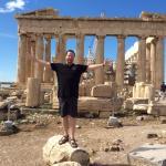 Cratos Restaurant & Cafe