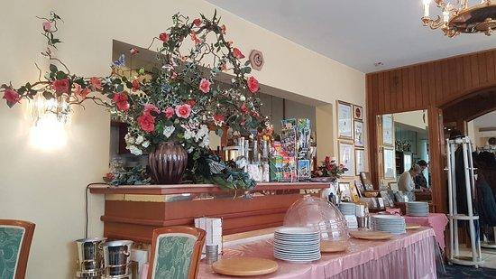 Krone und Café