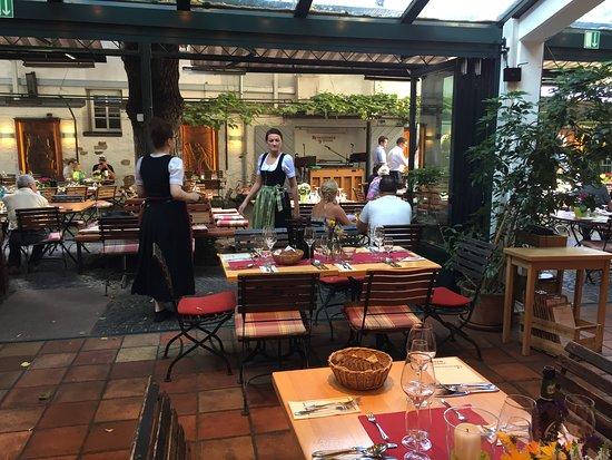 Breuer's Rüdesheimer Schloss