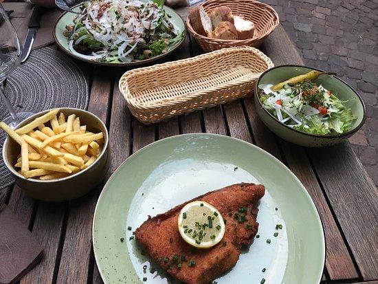 Weinstube Weingut Leonhard