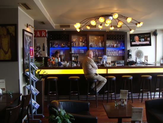 Le Bistro