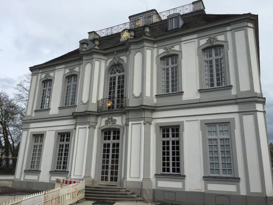 Jagdschloss Falkenlust