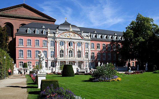 Kurfürstliches Palais