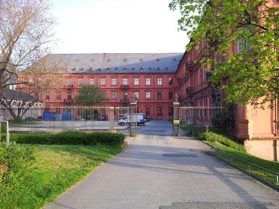 Römisch-Germanisches Zentralmuseum