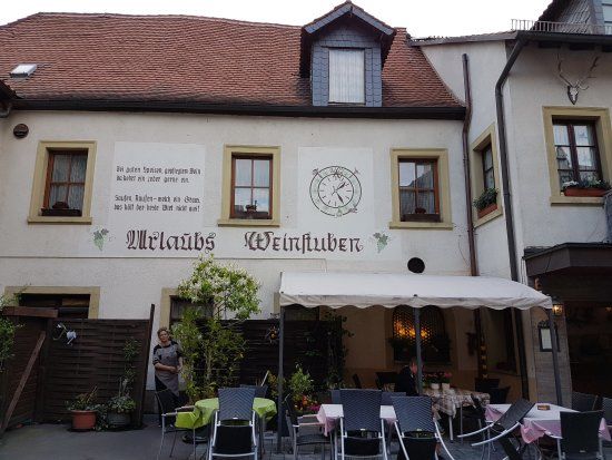 Urlaubs Weinstuben